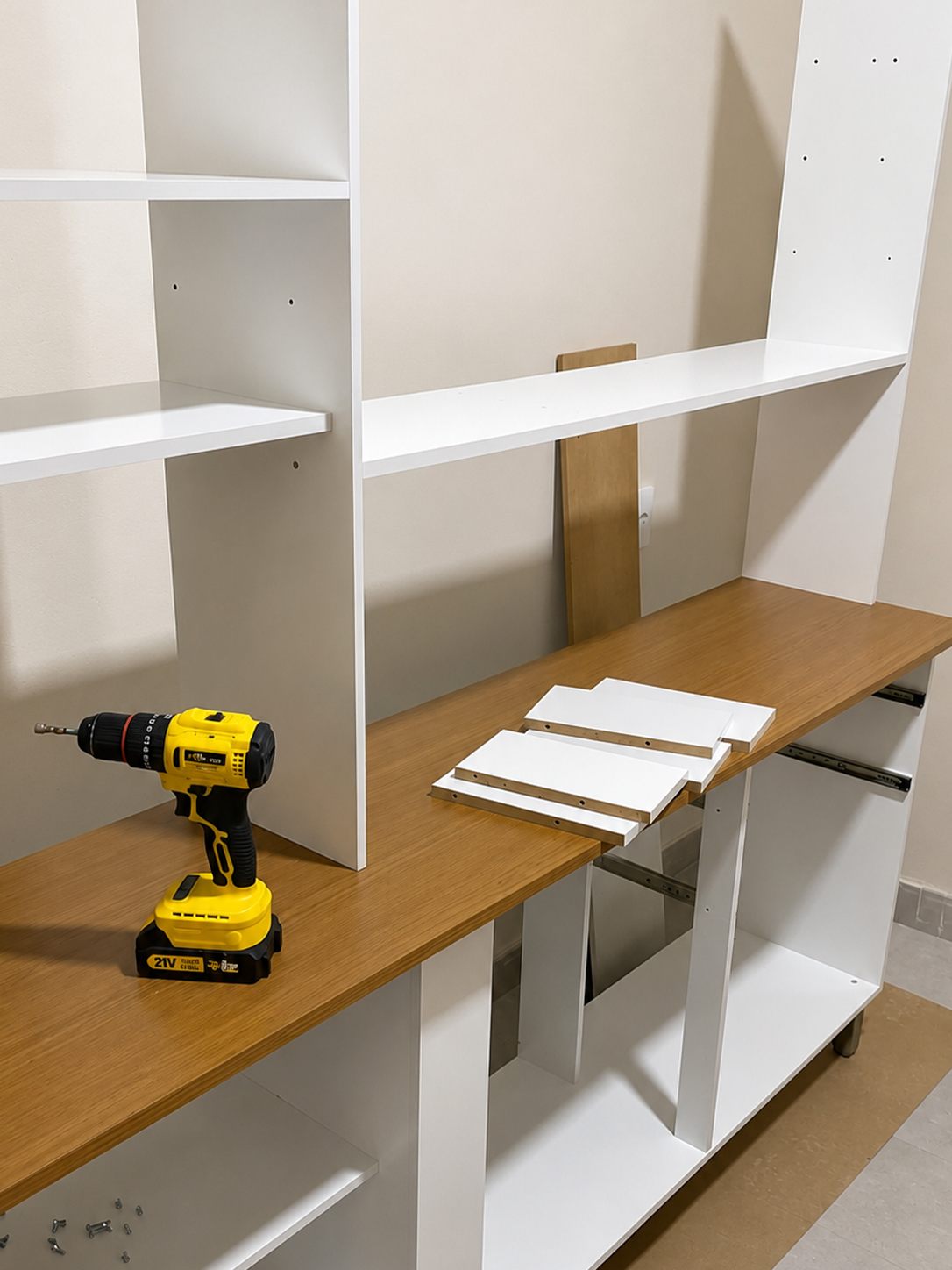Dormitorio com moveis montados